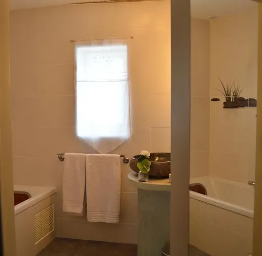 Le Parad'izier 4* Izier